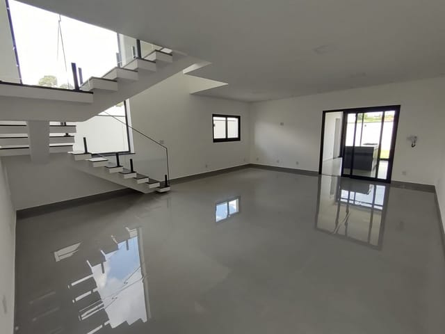 Casa com 206m² 3 quartos e 4 banheiros, à venda, no bairro Pousada do Sol em São João da Boa Vista