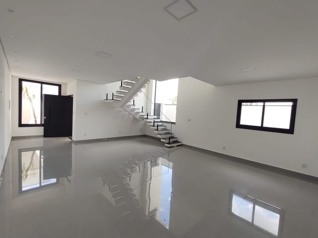 Casa com 206m² 3 quartos e 4 banheiros, à venda, no bairro Pousada do Sol em São João da Boa Vista