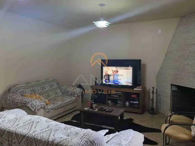 Casa com 1000m² 3 quartos e 4 banheiros, à venda, no bairro Laranjal em Pelotas