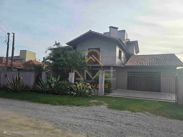 Casa com 1000m² 3 quartos e 4 banheiros, à venda, no bairro Laranjal em Pelotas
