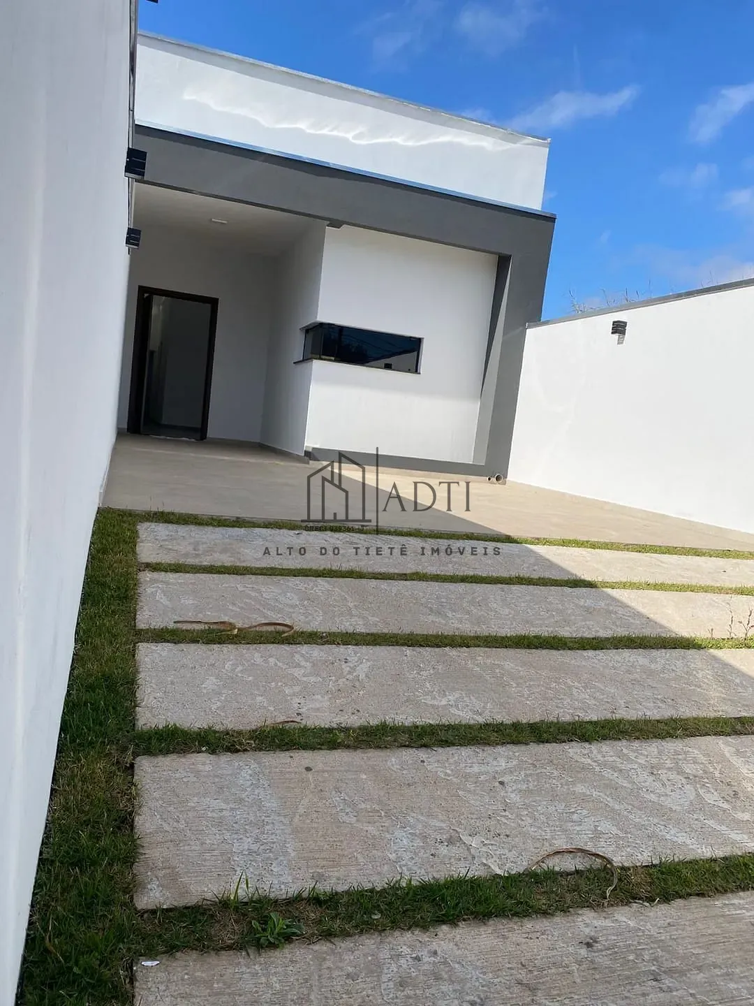 Casa, 2 quartos, 93 m² - Foto 1