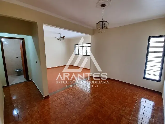 Casa 4 quartos e 2 banheiros, à venda, no bairro Industrial em Barretos