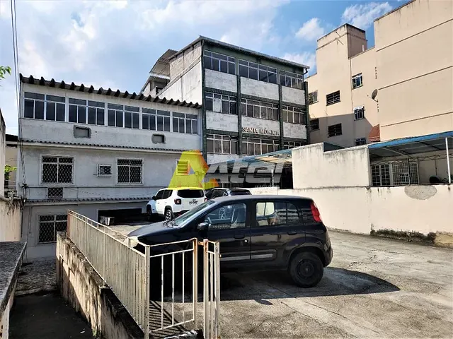 Prédio com 300m², para alugar, no bairro Cascadura em Rio de Janeiro