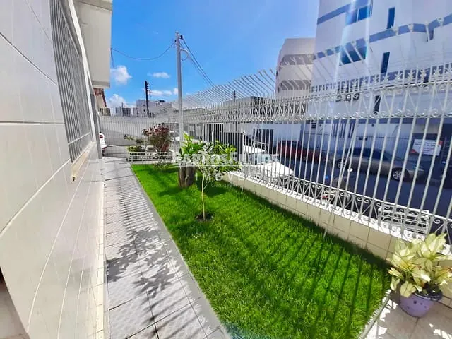 Casa com 300m² 5 quartos e 4 banheiros, à venda, no bairro Suíssa em Aracaju