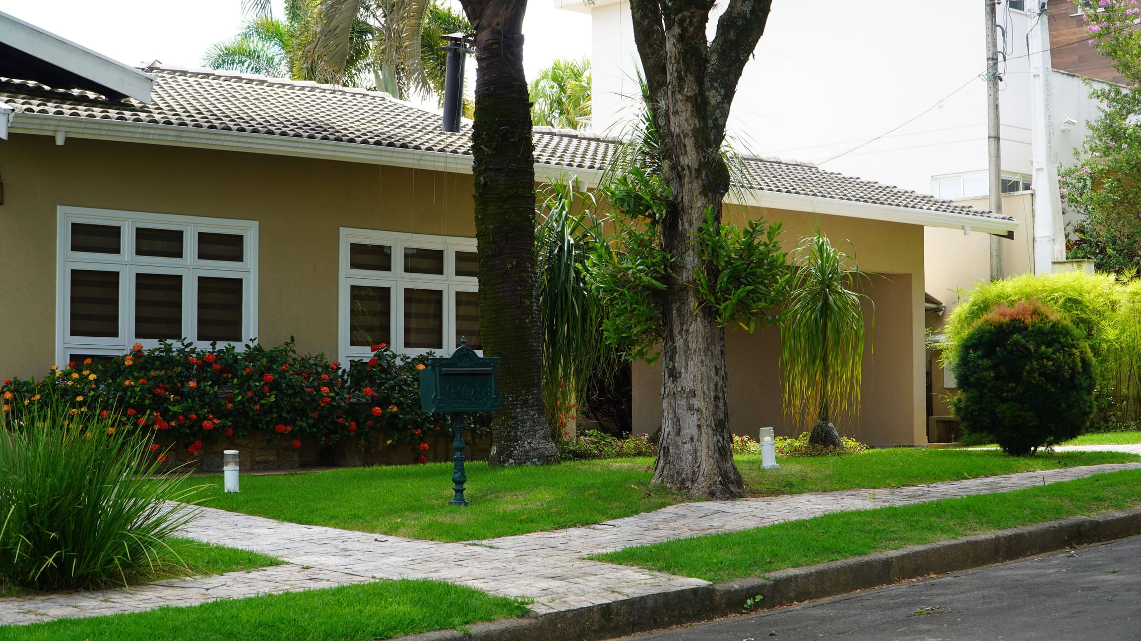 Casa à venda e aluguel com 5 quartos, 517m² - Foto 31