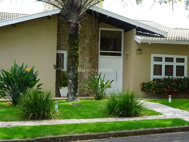 Casa com 1000m² 5 quartos e 6 banheiros, à venda ou para alugar, no bairro Chácaras Silvania em Valinhos