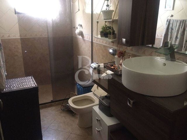 Casa com 120m² 2 quartos e 2 banheiros, à venda, no bairro Parque Jóquei Club em Campos dos Goytacazes