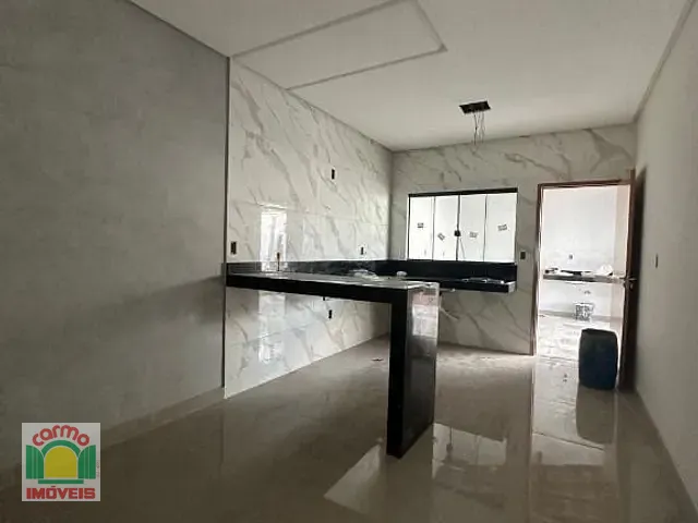 Casa com 181m² 3 quartos e 2 banheiros, à venda, no bairro Parque dos Pirineus em Anápolis