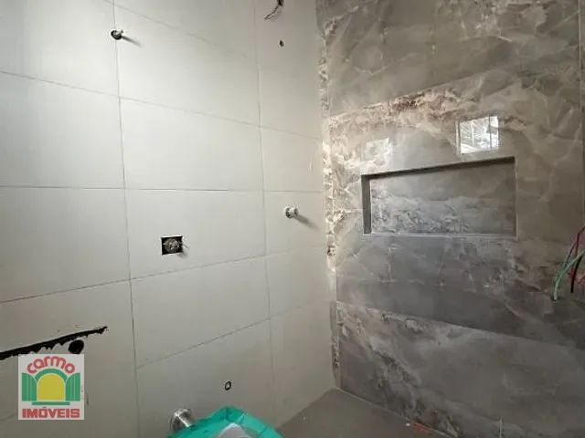 Casa com 181m² 3 quartos e 2 banheiros, à venda, no bairro Parque dos Pirineus em Anápolis