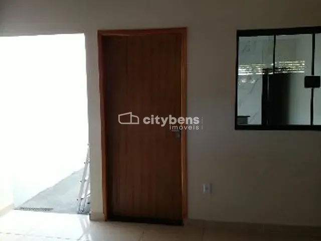 Casa com 150m² 2 quartos e 2 banheiros, à venda, no bairro Água Branca II em Araçatuba