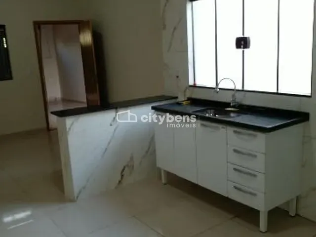 Casa com 150m² 2 quartos e 2 banheiros, à venda, no bairro Água Branca II em Araçatuba
