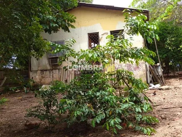 Casa com 714m² 3 quartos e 1 banheiro, à venda, no bairro Salé em Santarém