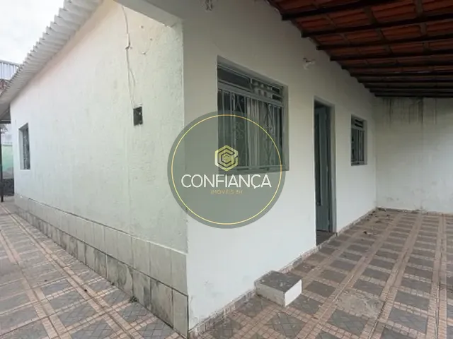 Casa 2 quartos e 1 banheiro, à venda, no bairro Nova Vista em Belo Horizonte