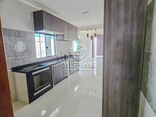 Casa 3 quartos e 5 banheiros, à venda, no bairro Setor Habitacional Arniqueira (Águas Claras) em Brasília