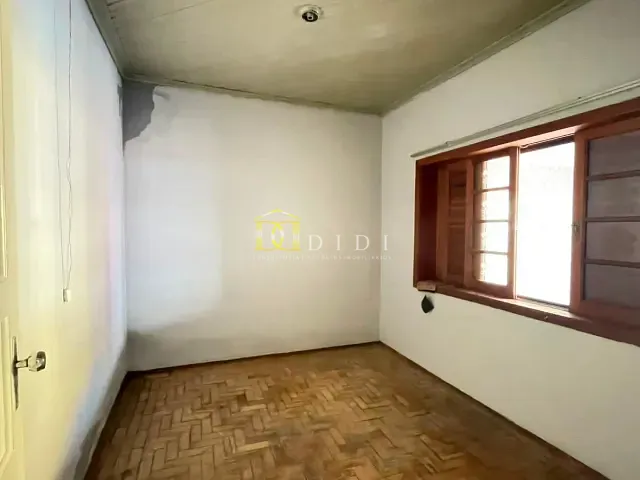Casa 2 quartos e 1 banheiro, à venda, no bairro Centro em Porto Feliz