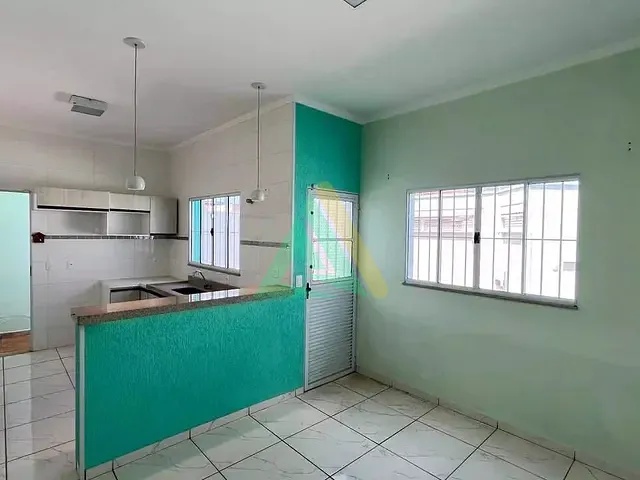 Casa com 160m² 2 quartos e 2 banheiros, à venda, no bairro Jardim Araucária em Mogi Guaçu