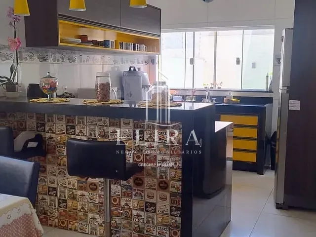 Casa 5 quartos e 4 banheiros, à venda, no bairro Terras de Santa Bárbara em Santa Bárbara D'Oeste