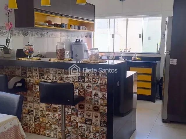 Casa 5 quartos e 4 banheiros, à venda, no bairro Terras de Santa Bárbara em Santa Bárbara D'Oeste