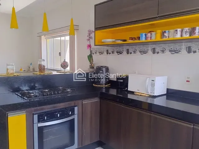 Casa 5 quartos e 4 banheiros, à venda, no bairro Terras de Santa Bárbara em Santa Bárbara D'Oeste