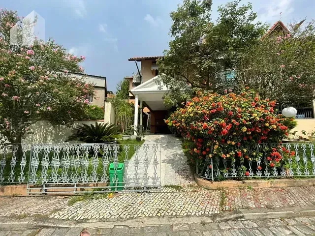 Casa com 200m² 3 quartos e 4 banheiros, para alugar, no bairro Parque Horizonte em Nova Iguaçu