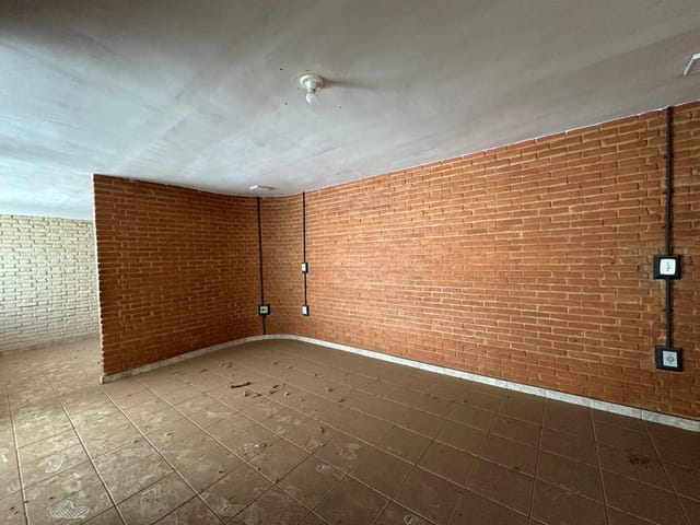 Casa com 626m², para alugar, no bairro Setor Marista em Goiânia