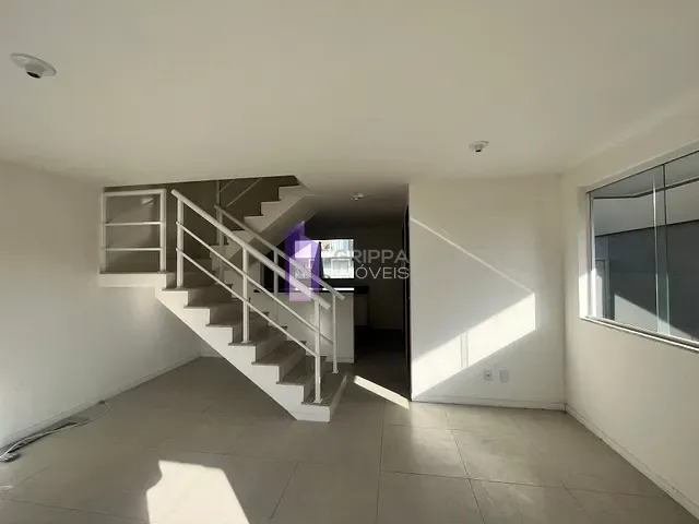 Casa com 80m² 3 quartos e 3 banheiros, à venda, no bairro Itaipu em Niterói