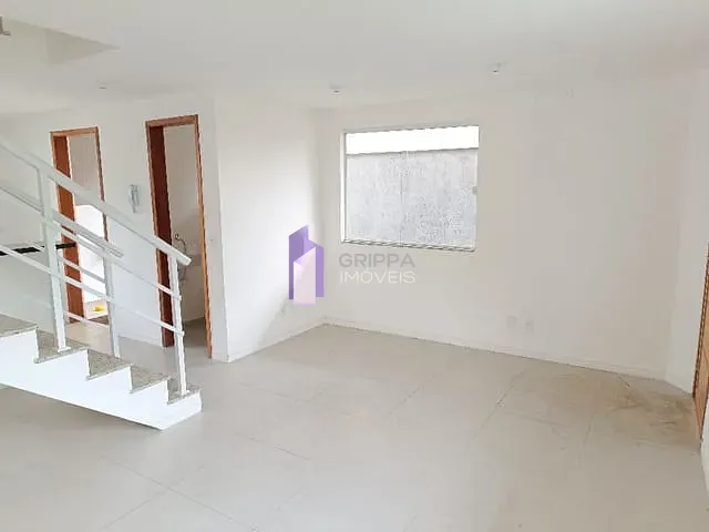 Casa com 80m² 3 quartos e 3 banheiros, à venda, no bairro Itaipu em Niterói