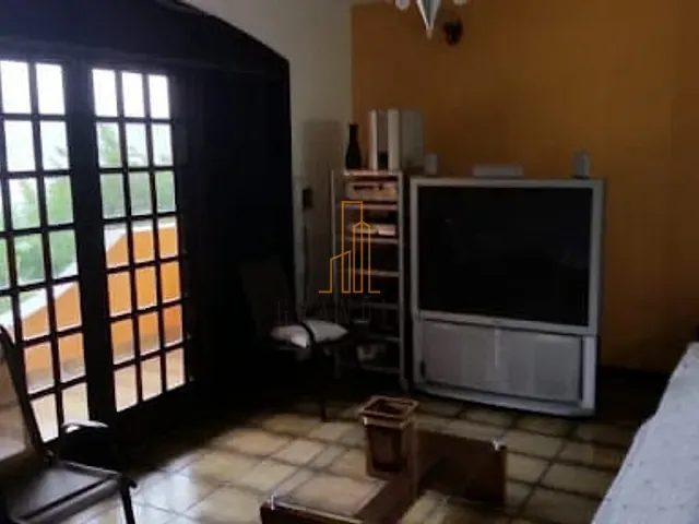 Casa com 1400m² 3 quartos e 4 banheiros, à venda, no bairro Represa em Ribeirão Pires