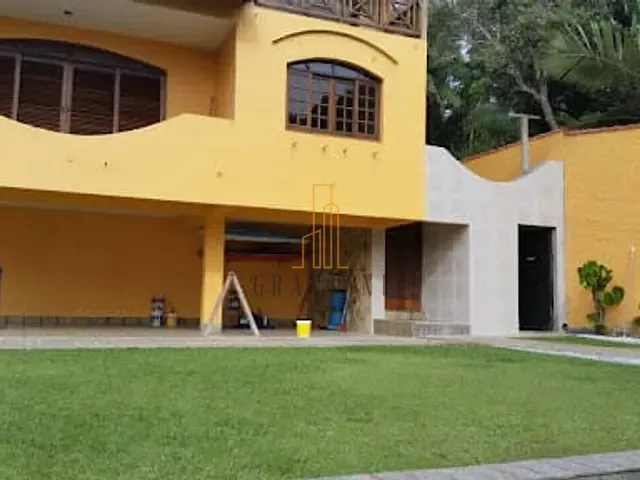 Casa com 1400m² 3 quartos e 4 banheiros, à venda, no bairro Represa em Ribeirão Pires