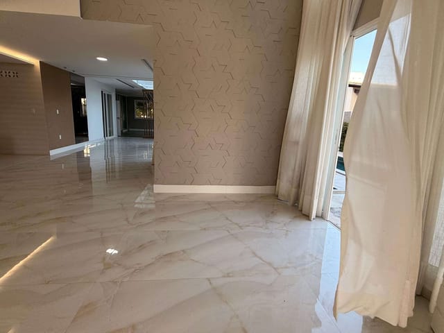 Casa com 997m² 4 quartos e 6 banheiros, à venda, no bairro Robalo em Aracaju