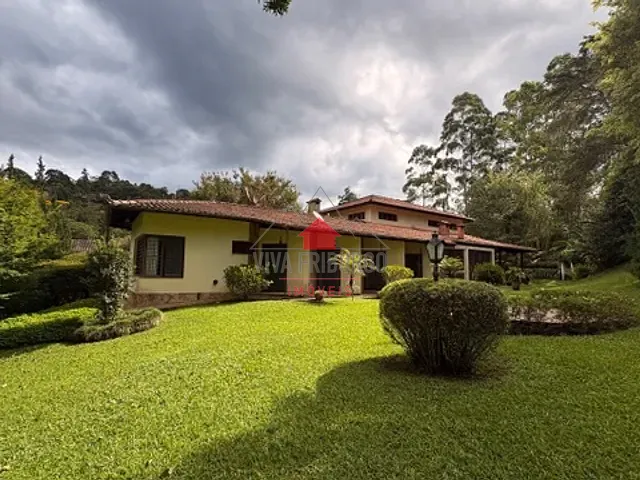 Casa 5 quartos e 4 banheiros, à venda, no bairro Mury em Nova Friburgo