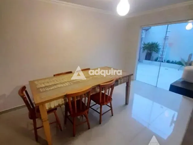Casa 2 quartos e 2 banheiros, à venda, no bairro Oficinas em Ponta Grossa
