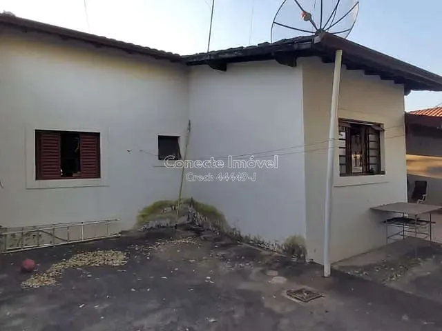 Casa com 300m² 3 quartos e 2 banheiros, à venda, no bairro Vila Mário Finotelli em Jaguariúna
