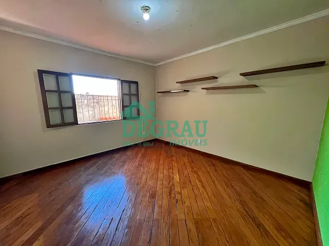 Casa 4 quartos e 4 banheiros, à venda, no bairro Jardim Brasil em Itapeva