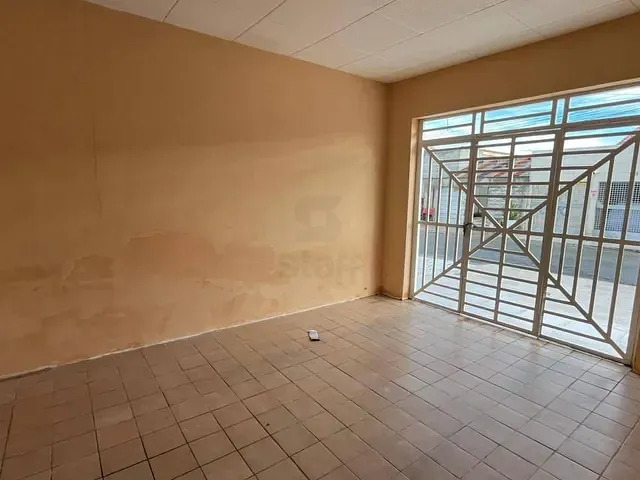 Casa 3 quartos e 1 banheiro, à venda, no bairro Centro em Paulo Afonso