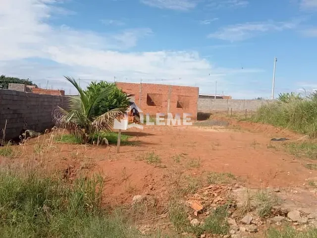 Casa com 500m² 3 quartos e 1 banheiro, à venda, no bairro Vila Lambari em Mococa
