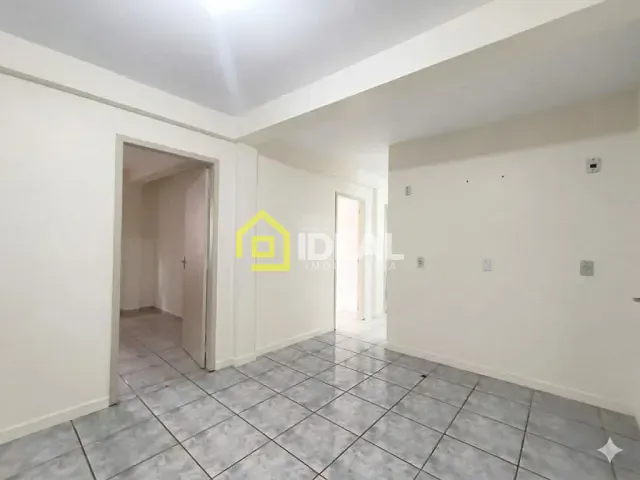 Casa 3 quartos e 2 banheiros, para alugar, no bairro Estados em Concórdia
