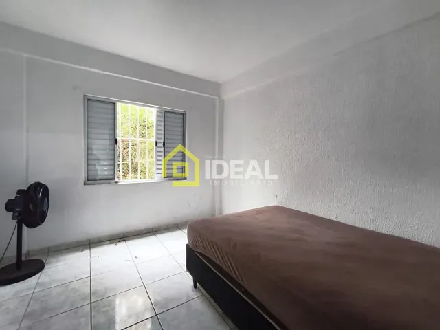 Casa 3 quartos e 2 banheiros, para alugar, no bairro Estados em Concórdia