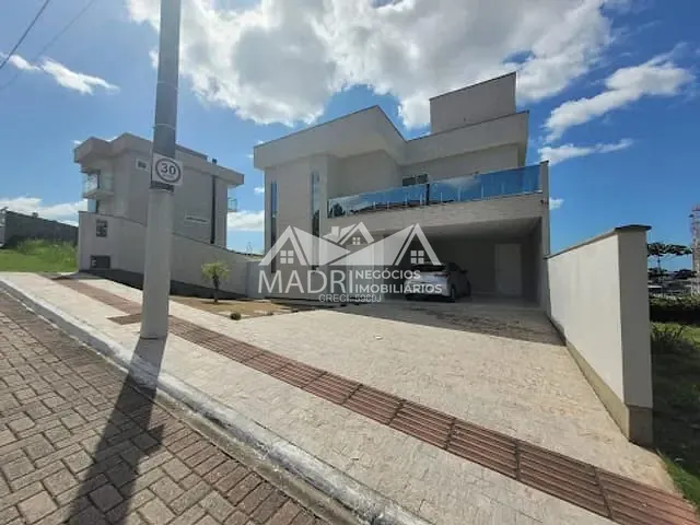 Casa com 360m² 2 quartos e 3 banheiros, à venda, no bairro Passa Vinte em Palhoça