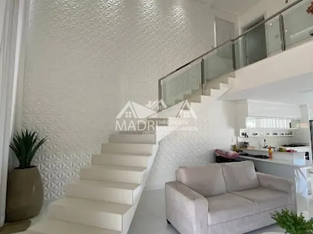 Casa com 360m² 2 quartos e 3 banheiros, à venda, no bairro Passa Vinte em Palhoça