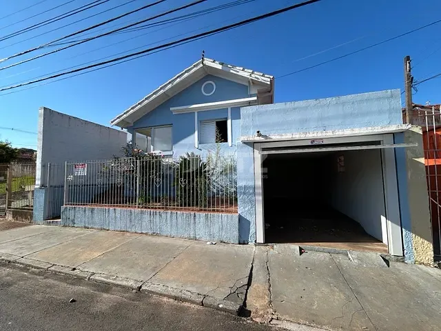 Casa com 452m² 4 quartos e 3 banheiros, à venda, no bairro Centro em Botucatu