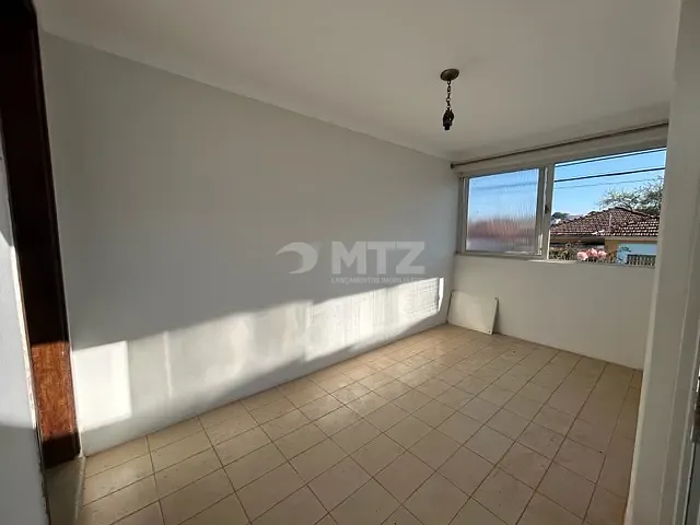Casa com 452m² 4 quartos e 3 banheiros, à venda, no bairro Centro em Botucatu