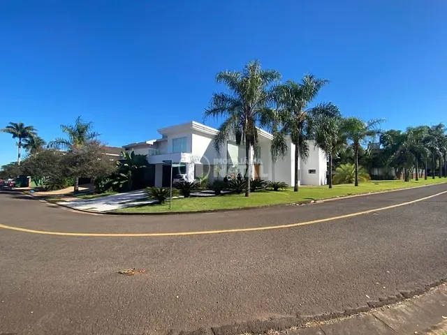 Casa com 690m² 5 quartos e 5 banheiros, à venda, no bairro Loteamento Alphaville em Londrina