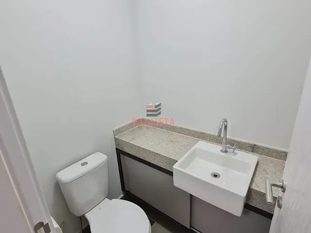 Conjunto comercial com 62m², à venda ou para alugar, no bairro Pinheiros em São Paulo