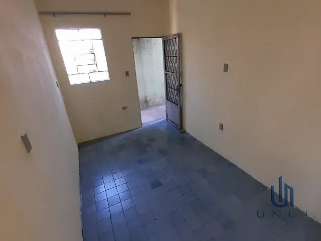 Casa 1 quarto e 1 banheiro, para alugar, no bairro Retiro em Volta Redonda