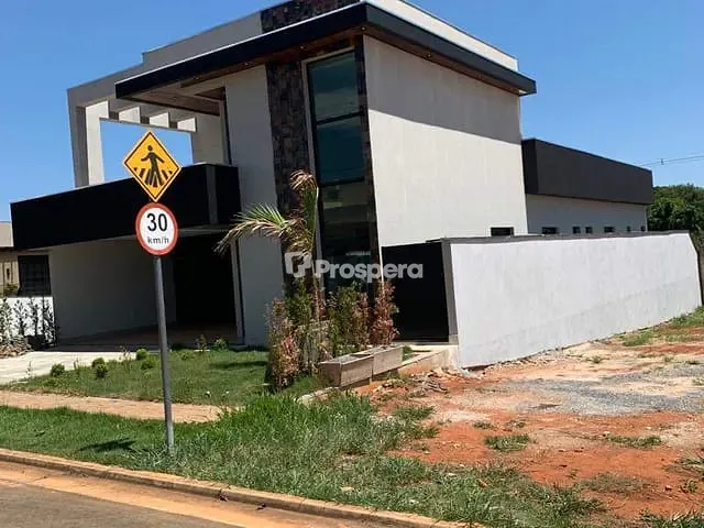 Casa com 360m² 3 quartos e 4 banheiros, à venda, no bairro Condomínio Terras Alpha Anápolis em Anápolis