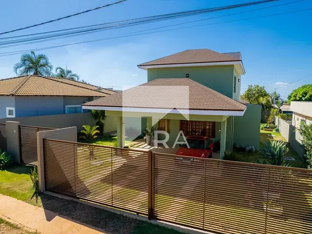 Casa com 790m² 3 quartos e 3 banheiros, à venda ou para alugar, no bairro Setor Habitacional Jardim Botânico em Brasília
