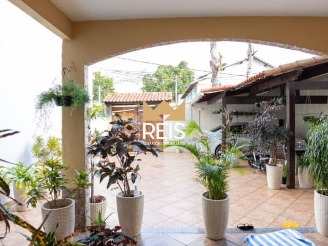 Casa com 200m² 3 quartos e 1 banheiro, à venda, no bairro Campo Grande em Rio de Janeiro