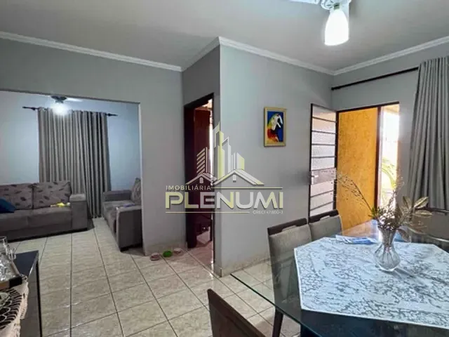 Casa com 233m² 2 quartos e 1 banheiro, à venda, no bairro Vila Elizabeth (BNH) em Rio Claro