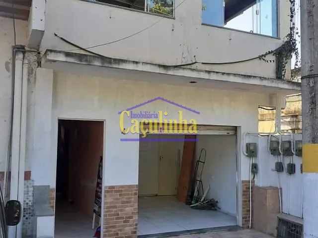 Casa com 1m² 2 quartos e 1 banheiro, à venda, no bairro Centro em Vassouras
